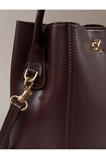 Calvin Klein Kadın CK Bucket With Strap Çanta