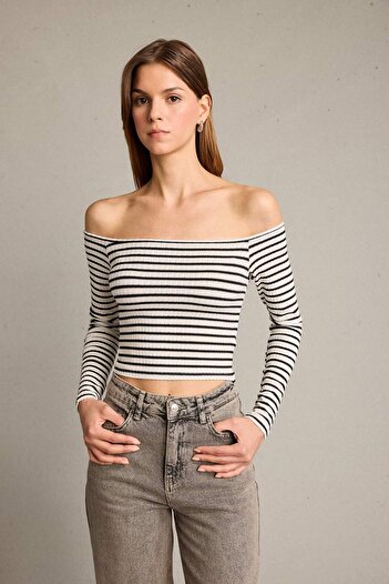DeFacto Off-The-Shoulder Striped Long-Sleeved Blouse G5053Ax25Wn