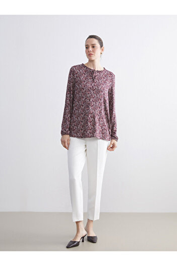 LC Waikiki Red Tie Collar Patterned Blouse