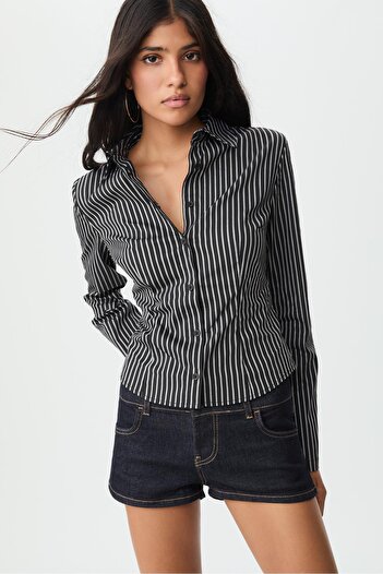 Stradivarius Fitted shirt