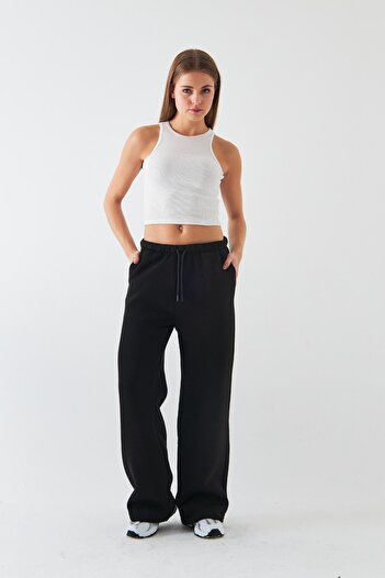 The Champ Clothing Oversize Unisex Sweatpants Black – 3 Thread Ribbed, Wide Leg, with Pockets, Modern Comfortable Fit