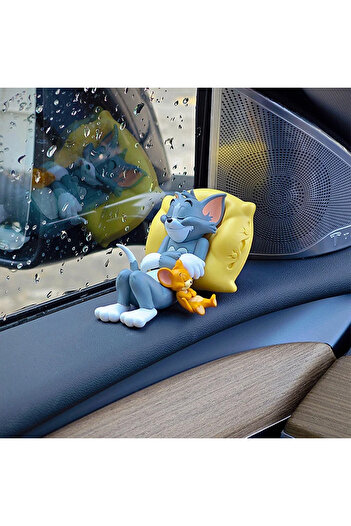 Miniso Tom and Jerry Tom Jerry Sleeping Car Toys Decoration Anime Figure Pvc Doll Safe Non-Slip Dashboard A