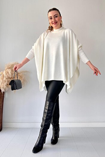 MaziButik Knitwear Poncho Ecru