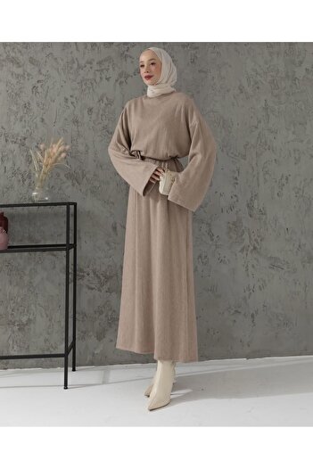 Bersi Butik Φόρεμα με λεπτομέρεια από κορδόνι και πλεκτό ύφασμα