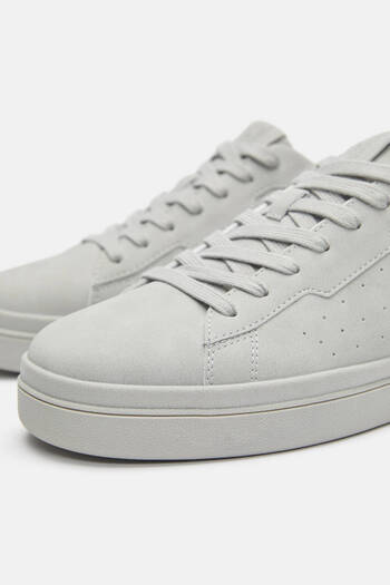 Pull & Bear Basic chunky sole trainers