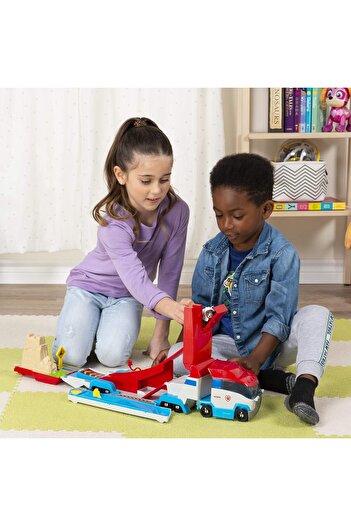 PAW PATROL , Launch’N Haul PAW Patroller, Transforming 2-in-1 Track Set for True Metal Die-Cast Veh