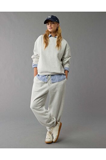 AMERICAN EAGLE AE Everyday Luxe Crew Neck Sweatshirt