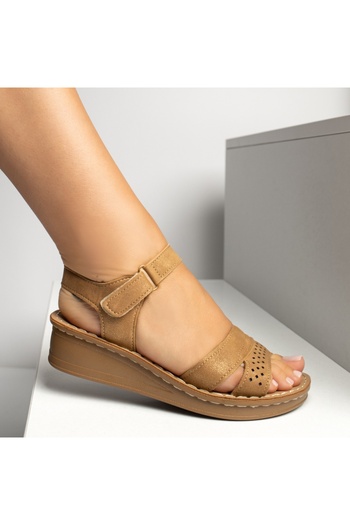 BMoD Brown women's platform sandals with velcro closure MOD13903