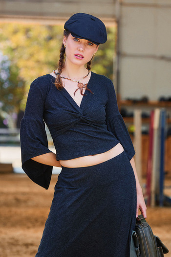 Los banditos Double Breasted Collar Half Sleeve Winter Blouse