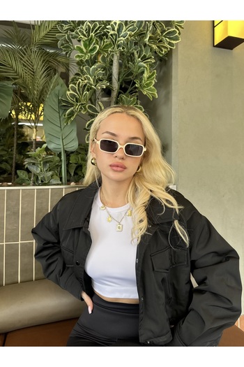 TomyHelf Cream Frame Black Glass Gold Detailed Sunglasses