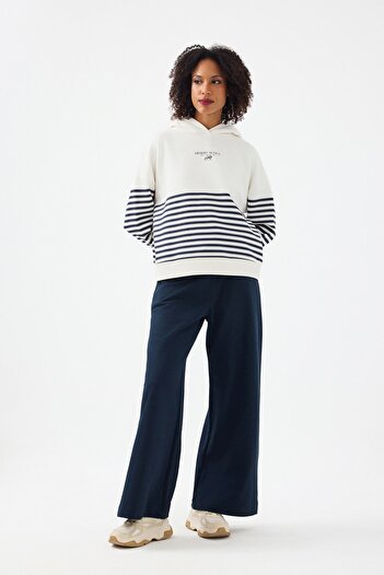 Loft Women's Sweatshirt