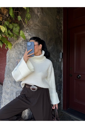LB Laluna Butik Women's Turtleneck Sleeve Detailed Knitwear Sweater