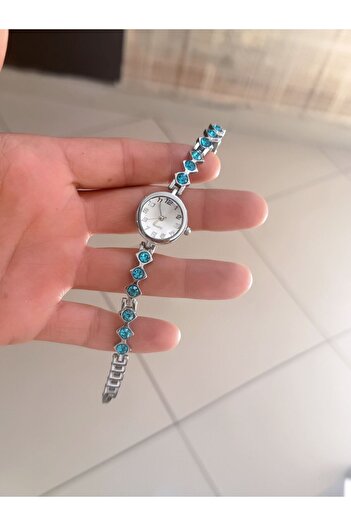 LOOQ Vintage Zircon Stone Detailed Stylish Minimal Women's Wristwatch