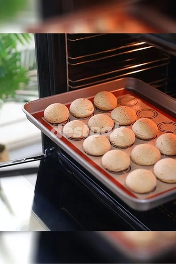 BALCI HEDİYELİK Ovenable Washable Self-Oiling Silicone Baking Mat Macaron Cookies 40X30