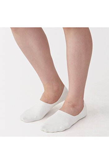 Muji Right Angle Low-rise Sneaker Socks with Heel Rip