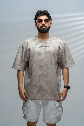 saneafn Beige T-shirt with Sukuna character design