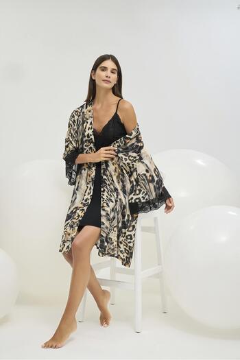 Sevim Women's Black Lace Detailed Leopard Nightgown Dressing Gown Set C1T7N361