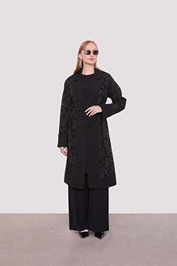 Levidor Black Guipure Sleeve Collar Detailed Jacket Suit