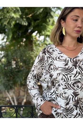Punta Otantik Nc1128 Italian V-Neck Rose Patterned Knitwear Blouse Ecru