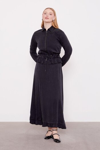 Levidor Black Ruffle Detailed Cupra Skirt Set