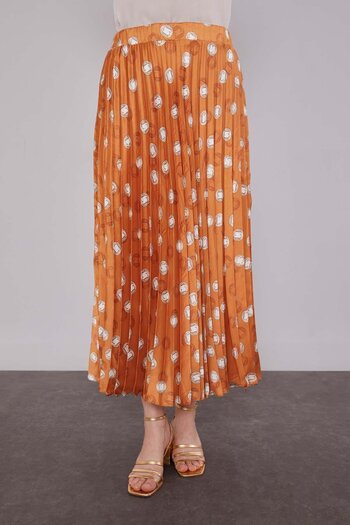 Levidor Tan Pleated Patterned Skirt Set