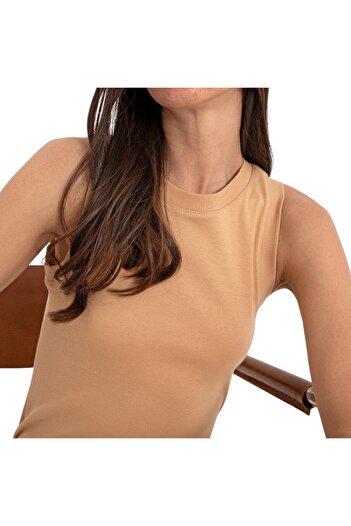 U.S. Polo Assn. Women's Camel Sleeveless Crew Neck Basic T-Shirt