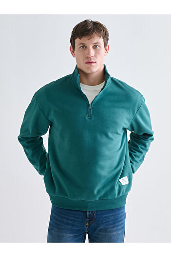 LC Waikiki Create Your Style from Uzg Store |   Men's Sweatshirt with Stand Collar