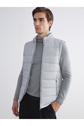 LC Waikiki Slim Fit Stand Collar Men's Puffer Vest