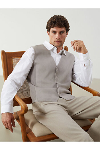 LC Waikiki Standard Fit V-Neck Men's Knitwear Vest