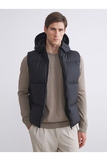 LC Waikiki Peak New Season Standard Fit Hooded Men's Puffer Vest