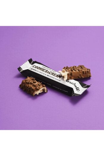 Barebells Cookies & Cream High Protein and Low Carb Bar - 12 x 55g