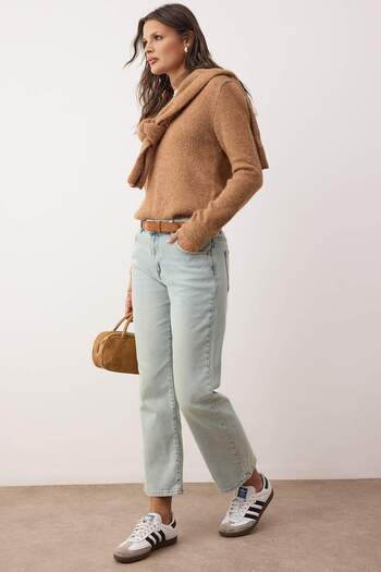 Trendyol Collection Light Blue Regular Waist Comfort Bootcut Straight Jeans Twoaw26Je00143