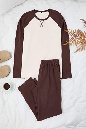 Trendyol Collection Brown Cotton Regular Fit Raglan Sleeve Knitted Pajama Set Tmnaw26Pt00048