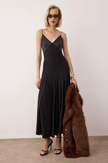 Trendyol Collection Black Knitted Satin Detailed Maxi Unlined Stylish/Evening Dress Tpraw26El00115