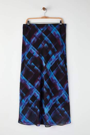 Trendyol Curve Multi-Colored*001 Chiffon Midi Plaid/Checkered Woven Plus Size Skirt Tbbaw26Az00044