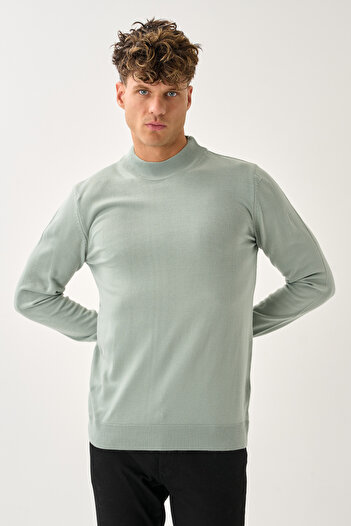 Redline Aristo Standard Fit Half Turtleneck Sweater Mint