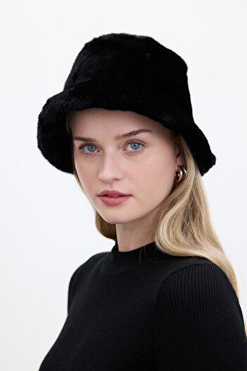 Manuka Fur Bucket Hat Black