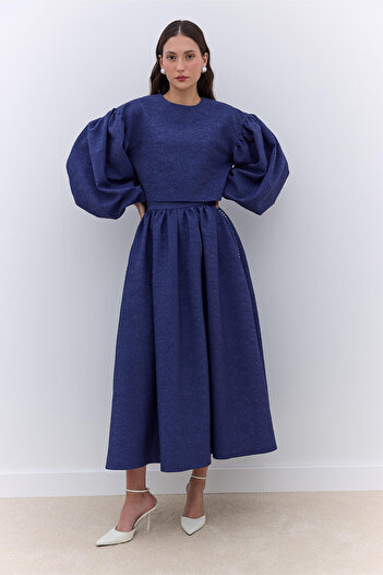 Manuka Nachtblaue Abendbluse mit Perlendetails