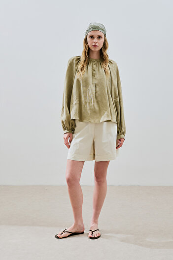 Manuka Khaki - Thin Linen Collar Gathered Shirt