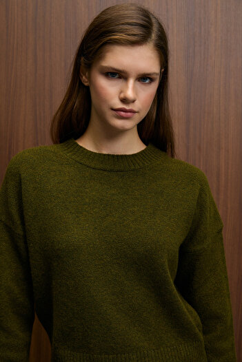 GRIMELANGE Nanna Women's Oversize Fit Soft Cashmere Crew Neck Thick Knitwear Khaki Sweater