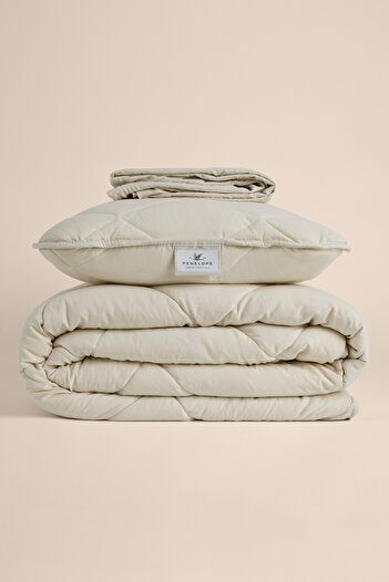 Penelope Single Microfiber Cream Pillow and Quilt Set - Colors in Comfort