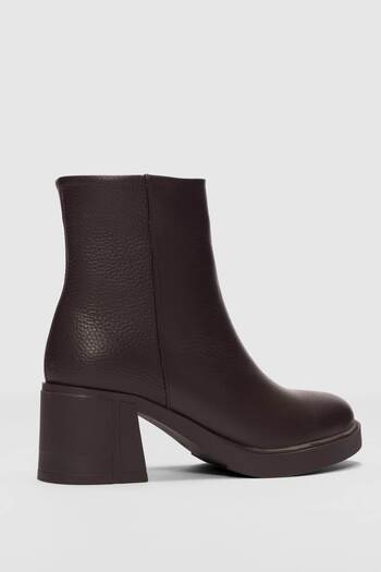 selinshoes Owena Genuine Leather Round Toe Zippered Thick Heeled Women's Boots - Brown
