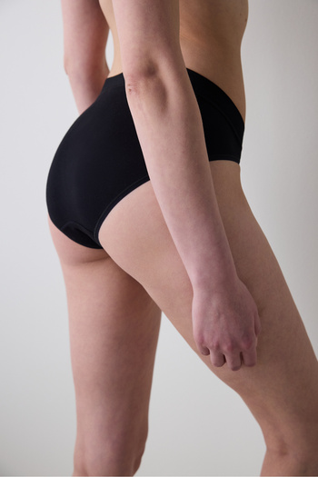 Penti Chiloți negri cu tăietură franceză Aging Collagen