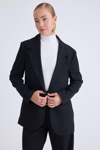 Vitrin Single Button Front Blazer Jacket