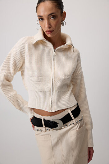 Touché Privé Zipped Wide Neck Tricot Cardigan