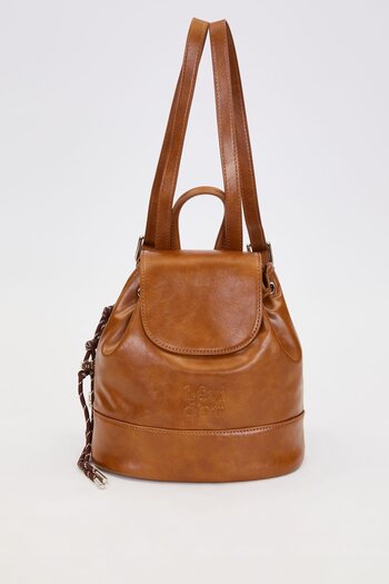 Levidor Camel Charm Accessory Detailed Shoulder Bag