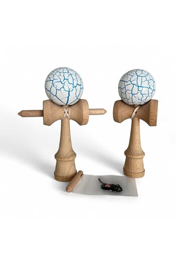 GIA'S WORLD KENDAMA Professional Volcano with 3 removable Spikes 18 cm Plus spare string