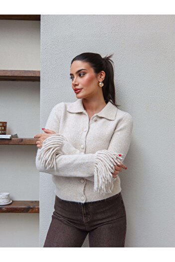 ESRAHELVACI Sleeve Tassel Buttoned Cardigan