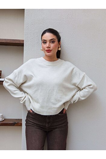 ESRAHELVACI Crew Neck Knitwear Sweater