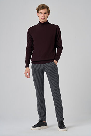 Morven Men's Purple Basic Half Turtleneck Dynamic Fit Comfortable Cut Knitwear